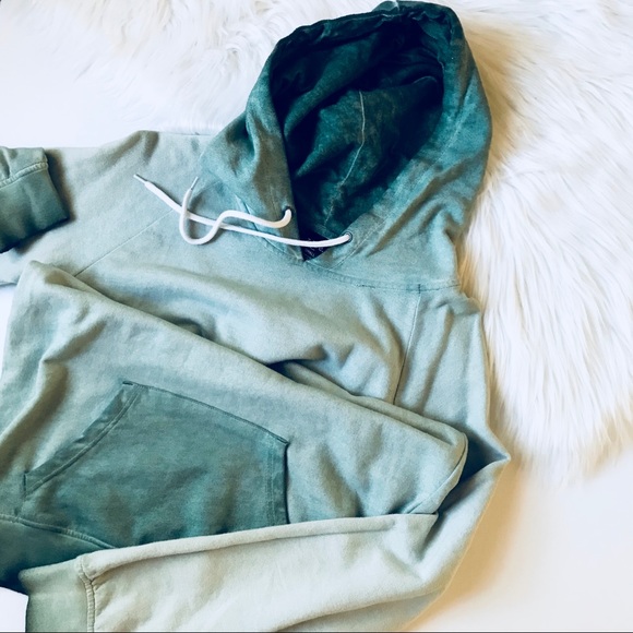 green pigment spray dyed hoodie - Picture 2 of 7